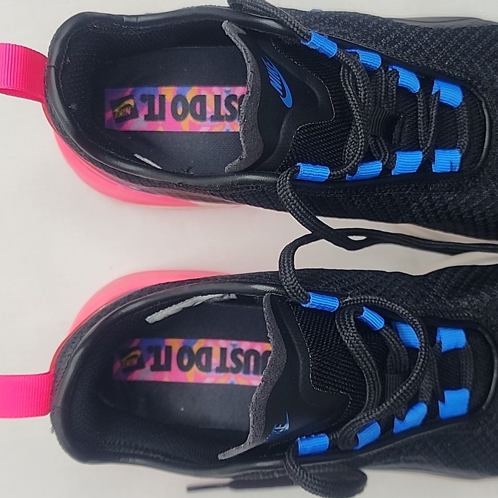 NIKE Air Max Motion 2 Black Blue Hyper Pink Running Shoes Size 7.5 - Picture 9 of 10